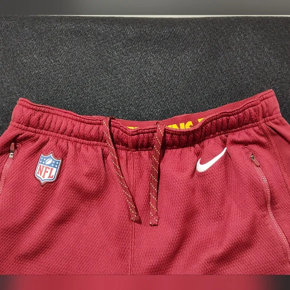 Nike NFL Washington Redskins Men's Therma-Fit Jogging Pants, Size Large, Maroon - Picture 5 of 10
